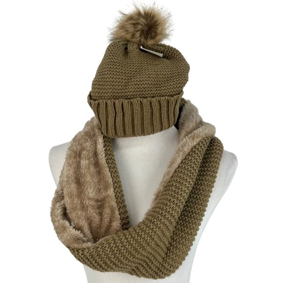 NWT Taupe 3 Piece Winter Faux Fur Lined Cozy Pom Pom Beanie Hat Infinity Scarf & - Picture 5 of 6